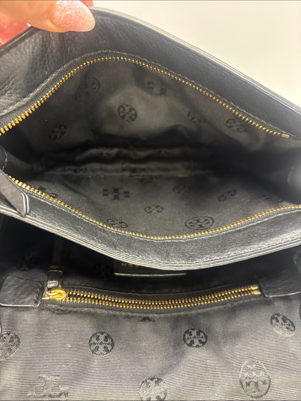 Tory Burch Black Pebbled Leather Flap Crossbody with Gold Hardware - Picture 8 of 9
